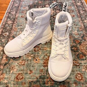 Dr. Martens COMBS WOMENS size 7 Poly Casual Boots white